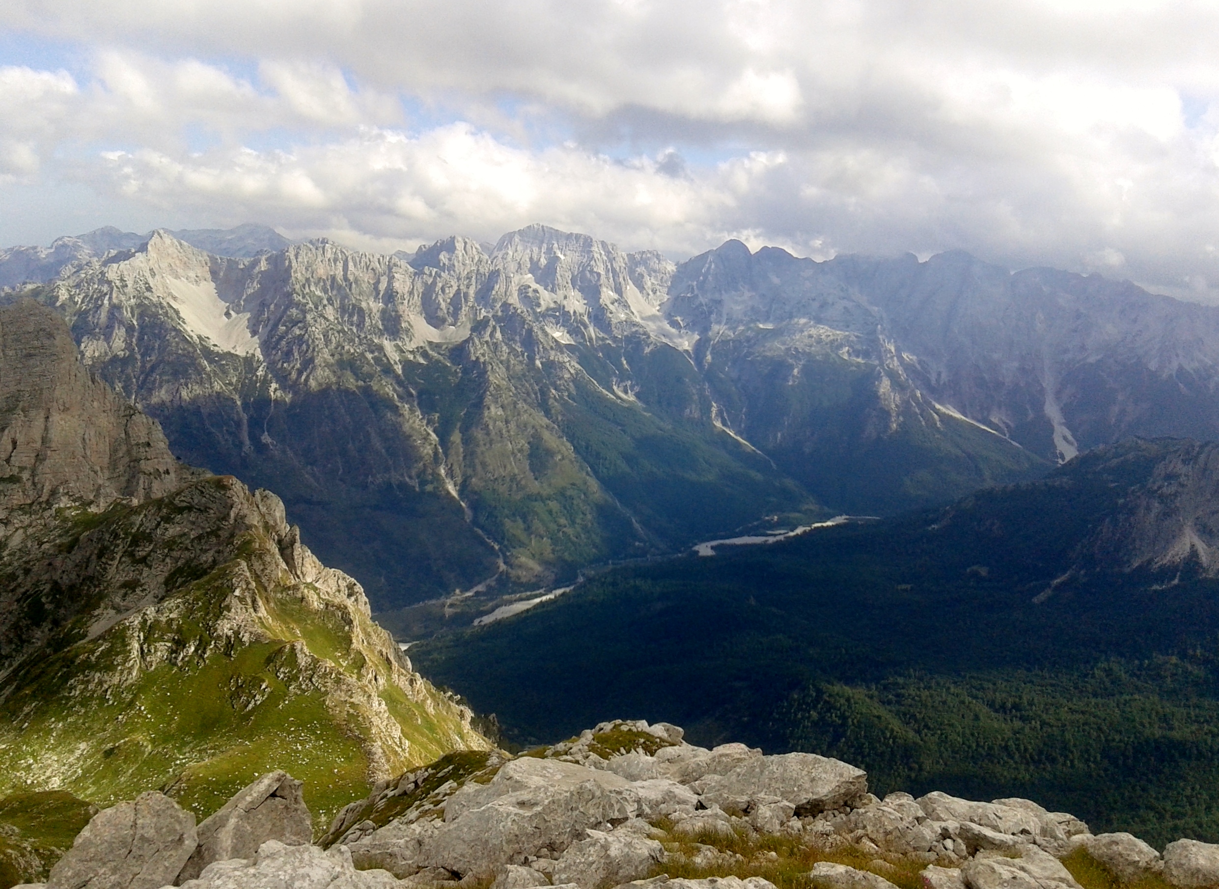 Trekking En Los Alpes Din Ricos   20140820.161603 