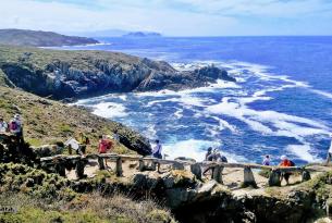 Galicia: Islas Cíes y Ons senderismo en grupo