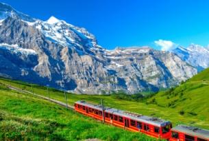 SUIZA single en tren: Lagos, Alpes y pueblos con encanto: Agosto