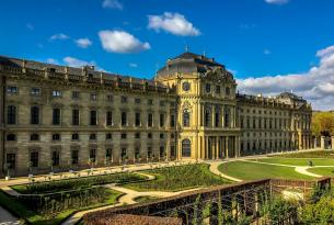 Alemania Romántica en grupo exclusivo Singles (Puente del Pilar)